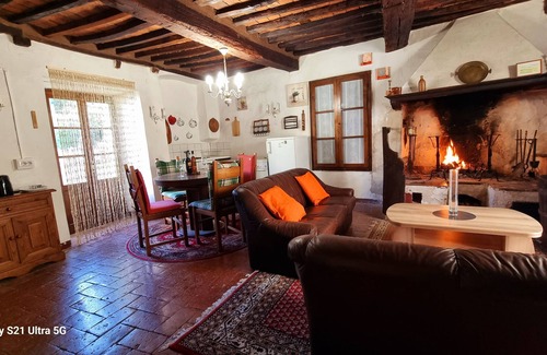 Castiglione d'Orcia Apartment | Antica Dimora Iris - In the heart of Val d'Orcia