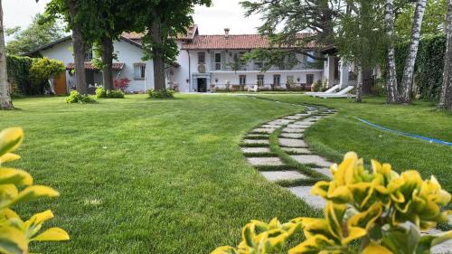 Centallo House | ANTICA VILLA CUNEO- Guest House - "B&B e non un Hotel a Cuneo"