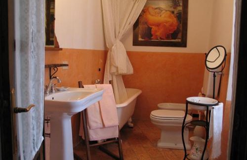 Casalzuigno Bed & Breakfast | Antico Borgo Sanda Lago Maggiore