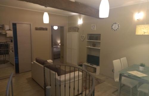 Vercelli Apartment | Antico Vicolo - Appartamento Giulia