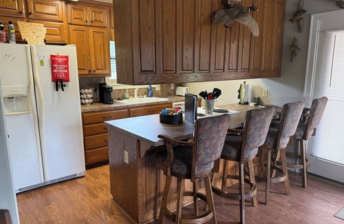 Bates House | Antler Oaks Lakeside Cabin