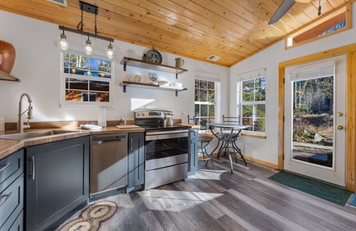 Fall River Estates Condo | Antlers Pointe 02 (HT)