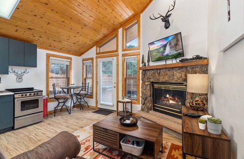 Fall River Estates Condo | Antlers Pointe 04 (HT)