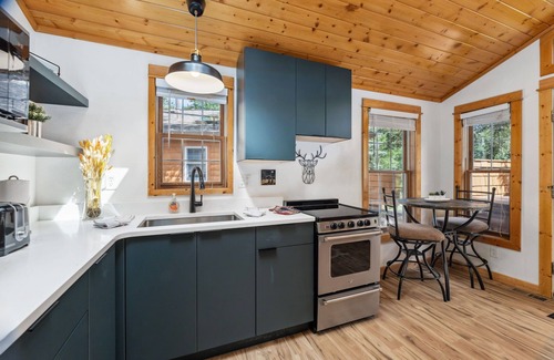 Fall River Estates Condo | Antlers Pointe 04 (HT)