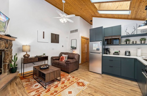 Fall River Estates Condo | Antlers Pointe 04 (HT)