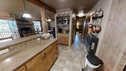 Taos Ski Valley House | Antlers Riverside Lodge