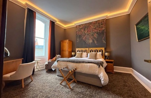 Portrush Bed & Breakfast | Antrim House Guest Rooms & Suites