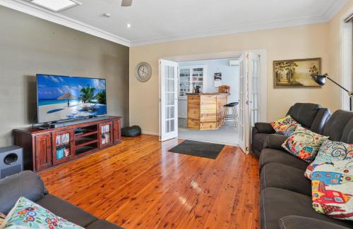 Cessnock House | Anzac Cottage