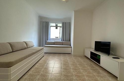 Jardim Belmar Apartment | Ap 1! Super aconchegante, apenas 250 metros da praia da Enseada!