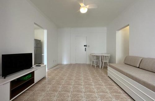 Jardim Belmar Apartment | Ap 1! Super aconchegante, apenas 250 metros da praia da Enseada!