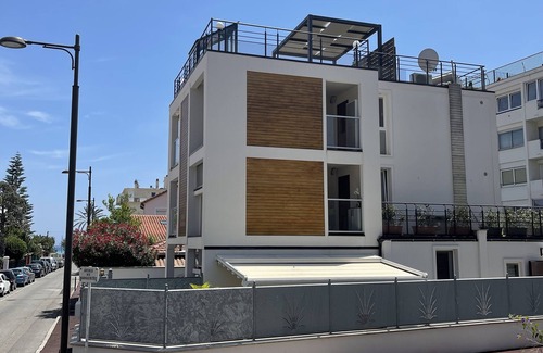Roquebrune-Cap-Martin Apartment | Apartment in Villa Jacaranda - Roquebrune Cap Martin, Alpes Maritimes