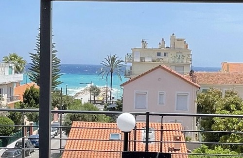 Roquebrune-Cap-Martin Apartment | Apartment in Villa Jacaranda - Roquebrune Cap Martin, Alpes Maritimes