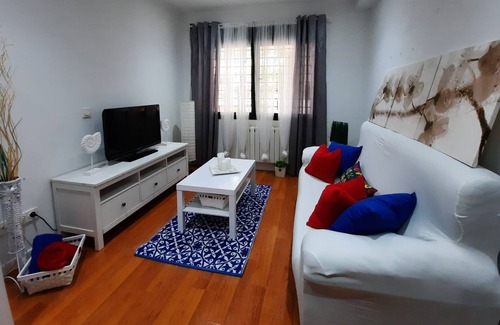 San Sebastian de los Reyes Apartment | Apartamento Azul, Bonito y Bien Situado