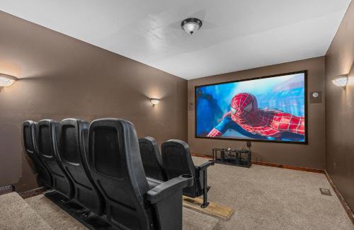 Cosby House | Apalachee Pool lodge