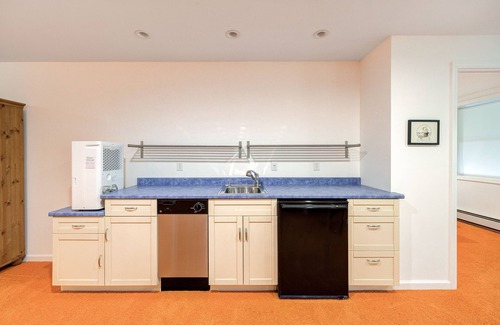 Jeffersonville Apartment | Aparment in the woods - 10 min. to Bethel Woods