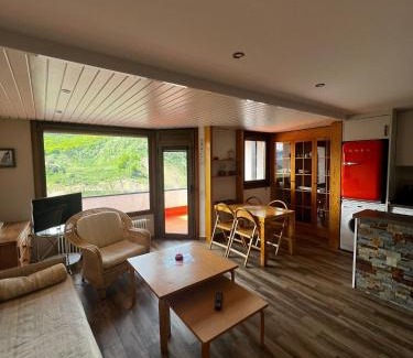 Formigal Apartment | Apart Centro Formigal - WOWRURAL