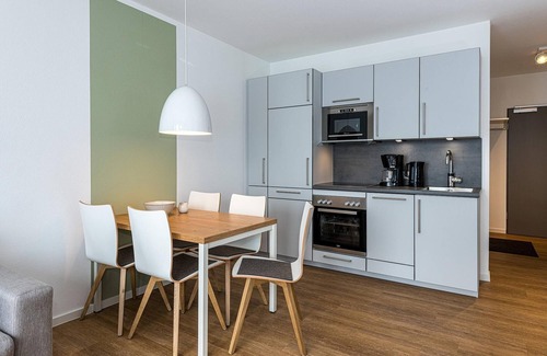 Bensersiel Apartment | Apartment Nahe der Nordsee mit Terrasse, Parkplatz, Schwimmbad- & Saunanutzung