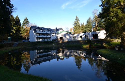 Schmiedefeld am Rennsteig Apartment | Apartment '1 Barrierefrei' with Shared Garden, Balcony and Wi-Fi