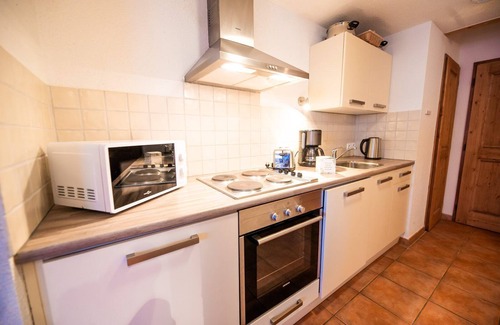 Saint-Francois-Longchamp House | Apartment for 6 people. In the center of Saint François Longchamp located on the slopes.