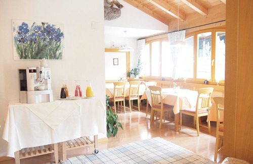 Ravaisch House | Apart-Garni Motnaida