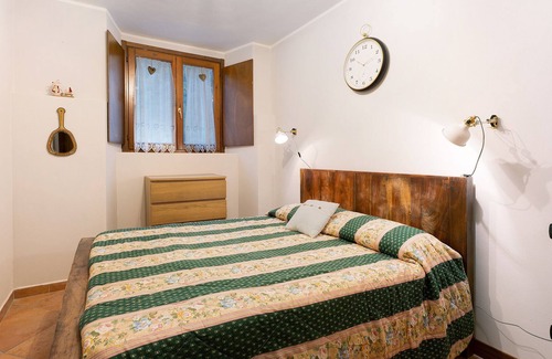 Pontegrande Apartment | Apartment 'Niky' with Mountain View and Private Garden