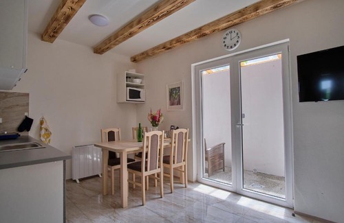 Kobyli House | Apart Kobylí