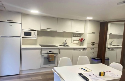 Teis Apartment | Apart. Manu with garden, swimming pool and mini gym