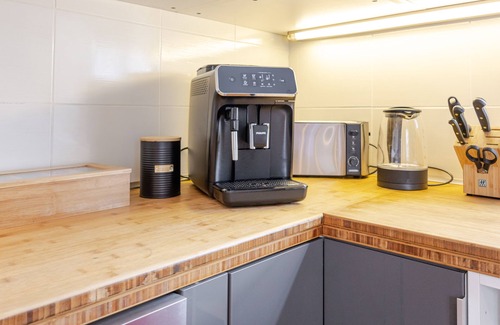 Nordbahnhof Apartment | apart21 Charming atmosphere - Parking - Netflix