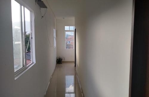 Cali Apartment | apartaestudio parejas 10 mnts del terminal, centro de eventos valle del pacifico y del centro de la ciudad, salida al aeropuerto