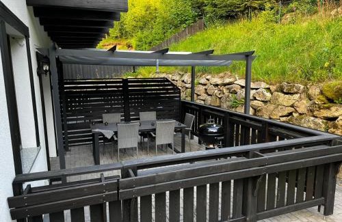 Karpacz Apartment | ApartaLala, Apartament z ogrodem