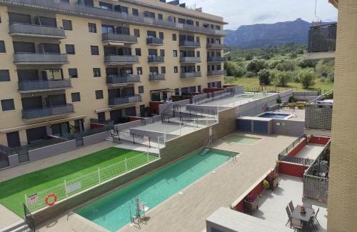 Sant Carles de la Rapita Apartment | Apartamento nuevo con piscina y amplio balcon