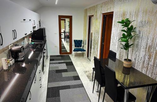 Botosani Apartment | Apartament cu 2 Dormitoare de lux situat in complex ApartHotel Botosani 1