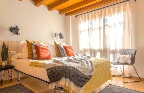 Alt Aneu Apartment | Apartament familiar de luxe i balcó amb vistes by RURAL D'ÀNEU