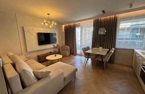 Kielce Apartment | Apartament Kaszmir - garaż podziemny, duży taras, dostęp 24h