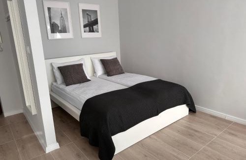 Dzierzoniow Apartment | APARTAMENT OŚ. ZŁOTE 5F