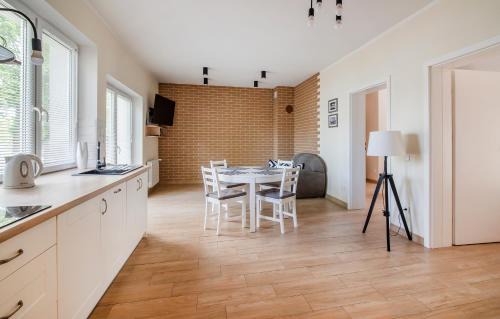Gizycko Apartment | Apartament pod Grotem z Widokiem na Jezioro, Oczy Mazur