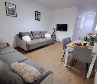 Grodzisk Mazowiecki Apartment | Apartament przy stawach