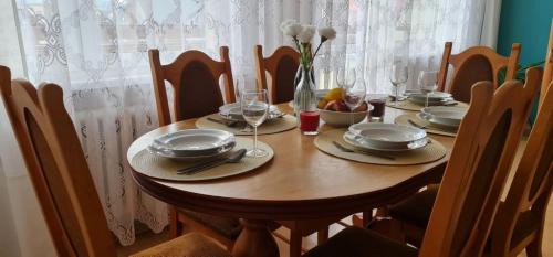 Jelenia Gora Apartment | Apartament rustykalny