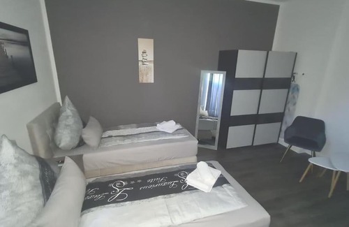 Bernburg Apartment | Apartament Suite 2