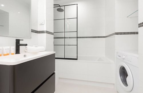 Wesola Apartment | Apartament With AC Moniuszki by Renters