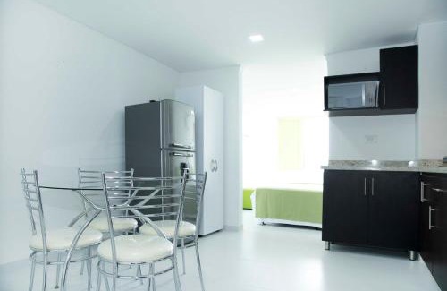 El Laguito Apartment | Apartamento 1904 El Laguito