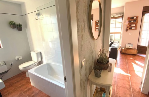 Concha Apartment | Apartamento a 5 Minutos de Comillas, sin Sorpresas, Oficial. Playa a 200 mts