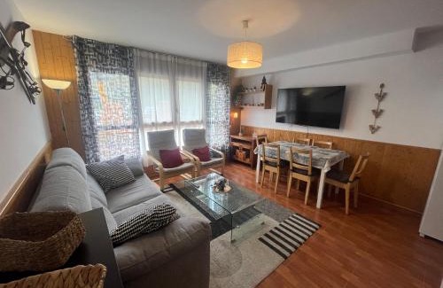Pas de la Casa Apartment | Apartamento a pie de Pistas con Parking Privado