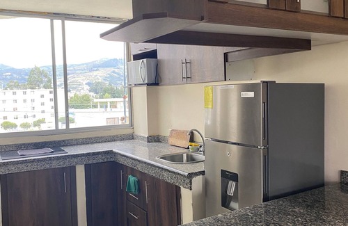 Quito Apartment | Apartamento a una Cuadra del Terminal Quitumbe. Ideal Para Familia