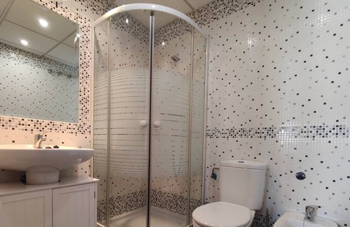 Valdeolleros Apartment | Apartamento Cobo de Guzmán