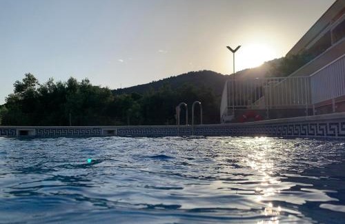 Alcanar Apartment | Apartamento con piscina y vistas al mar desde 65 euros por día