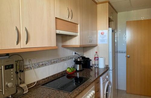 Alcanar Apartment | Apartamento con piscina y vistas al mar desde 65 euros por día