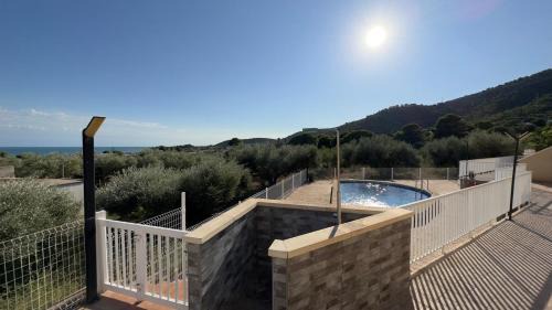 Alcanar Apartment | Apartamento con piscina y vistas al mar desde 65 euros por día