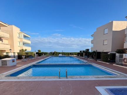 Vinaros Apartment | Apartamento con piscina y parking privado