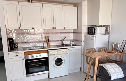 Vinaros Apartment | Apartamento con piscina y parking privado